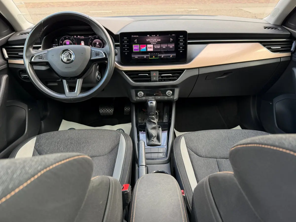 1.0 TSI Business Edition l DSG l PANO