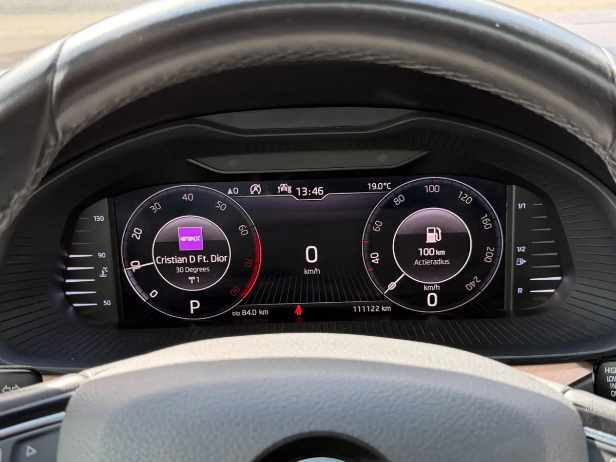 1.0 TSI Business Edition l DSG l PANO