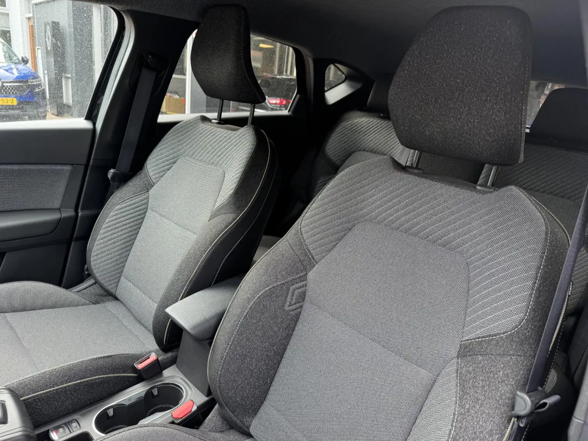 1.8 E-Tech full hybrid 160 Techno