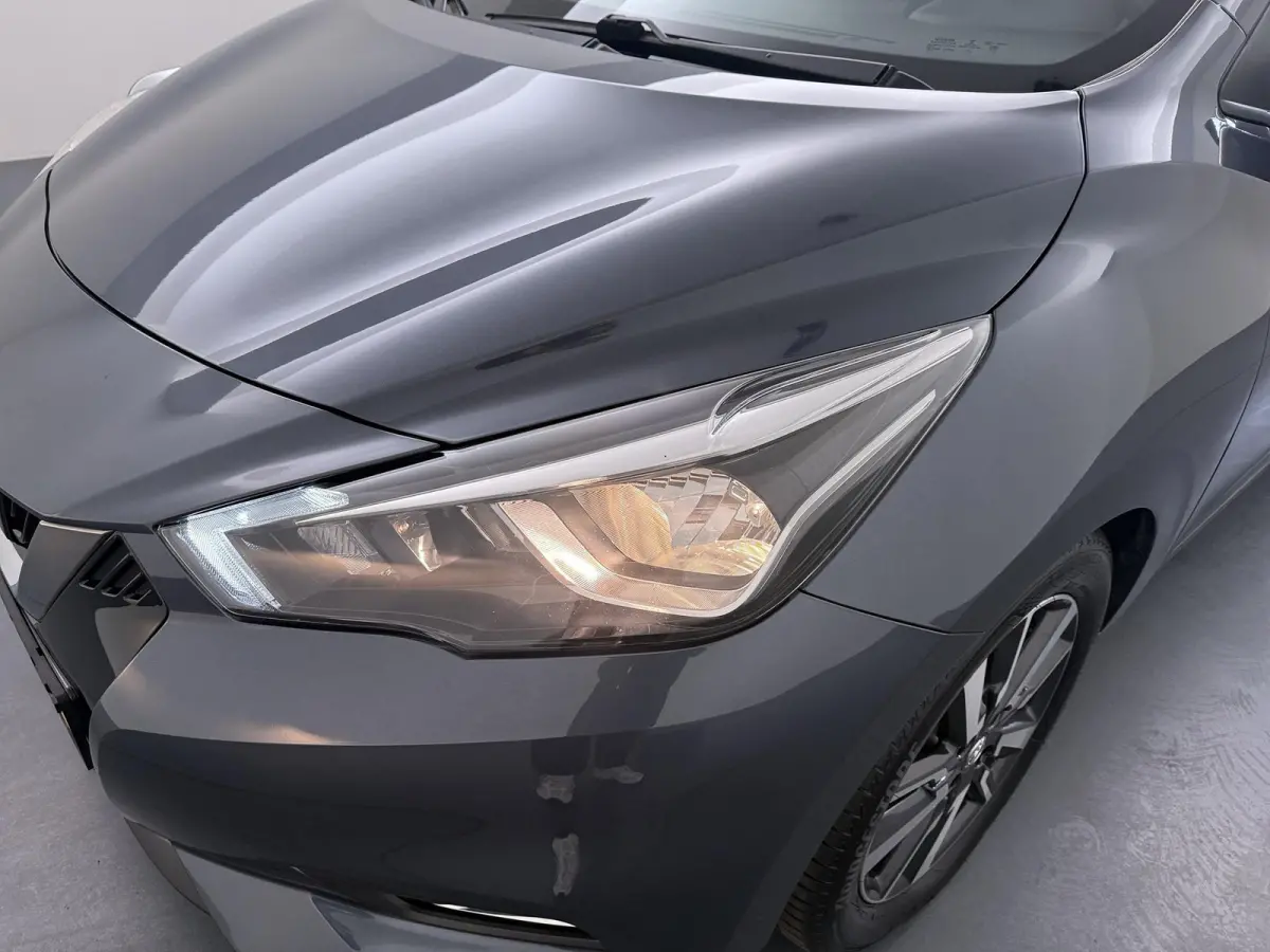 1.0 IG-T N-Connecta | Parkeercamera | Navigatie | Climate Control |