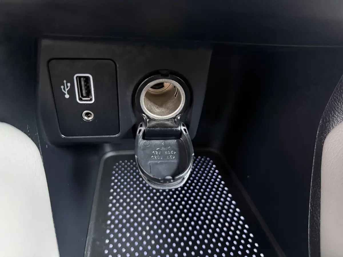 1.0 IG-T N-Connecta | Parkeercamera | Navigatie | Climate Control |