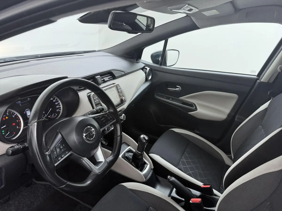 1.0 IG-T N-Connecta | Parkeercamera | Navigatie | Climate Control |