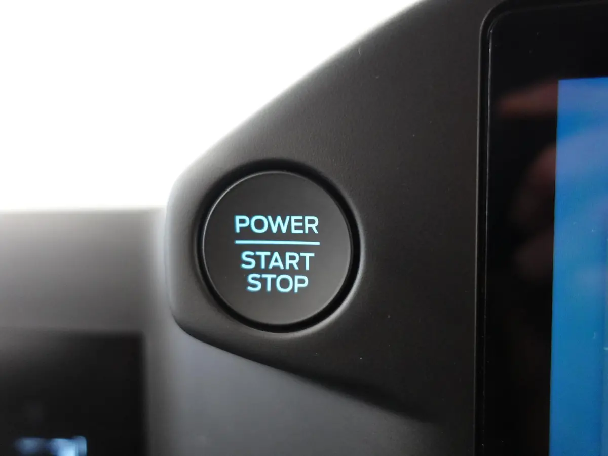 300 2.0 TDCI L2H1 Trend NIEUW MODEL Automaat Navigatie Airco Cruise control Parkeer sensoren Camera Trekhaak