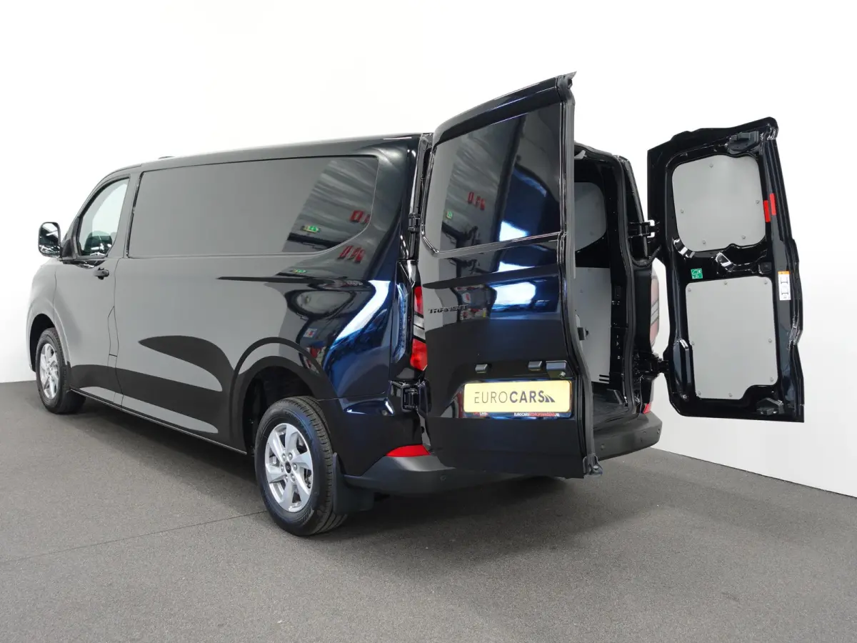 300 2.0 TDCI L2H1 Trend NIEUW MODEL Automaat Navigatie Airco Cruise control Parkeer sensoren Camera Trekhaak