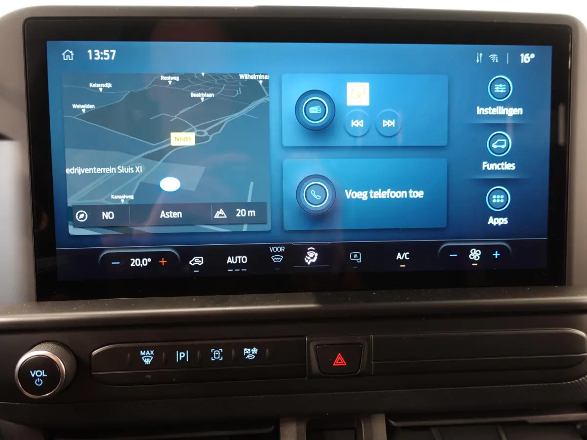 300 2.0 TDCI L2H1 Trend NIEUW MODEL Automaat Navigatie Airco Cruise control Parkeer sensoren Camera Trekhaak