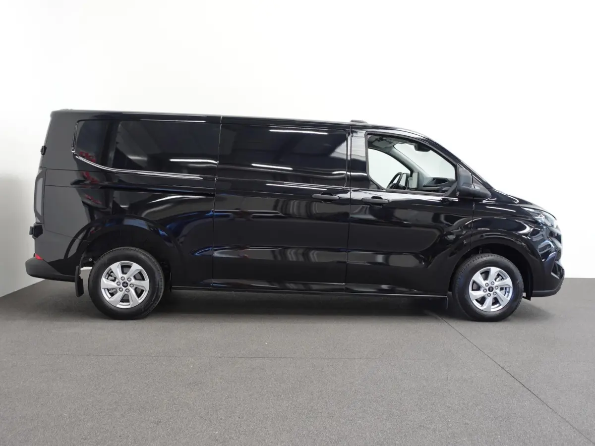 300 2.0 TDCI L2H1 Trend NIEUW MODEL Automaat Navigatie Airco Cruise control Parkeer sensoren Camera Trekhaak