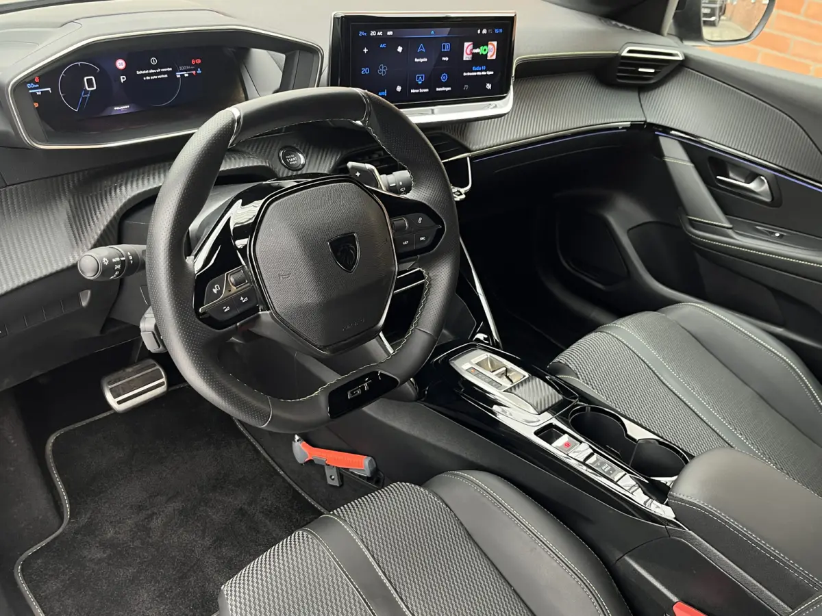 Hybrid 145 e-DCS6 GT Automaat | Camera voor + achter | Adaptive Cruise Control | Dodehoekdetectie | Keyless | Carplay/Android Auto |