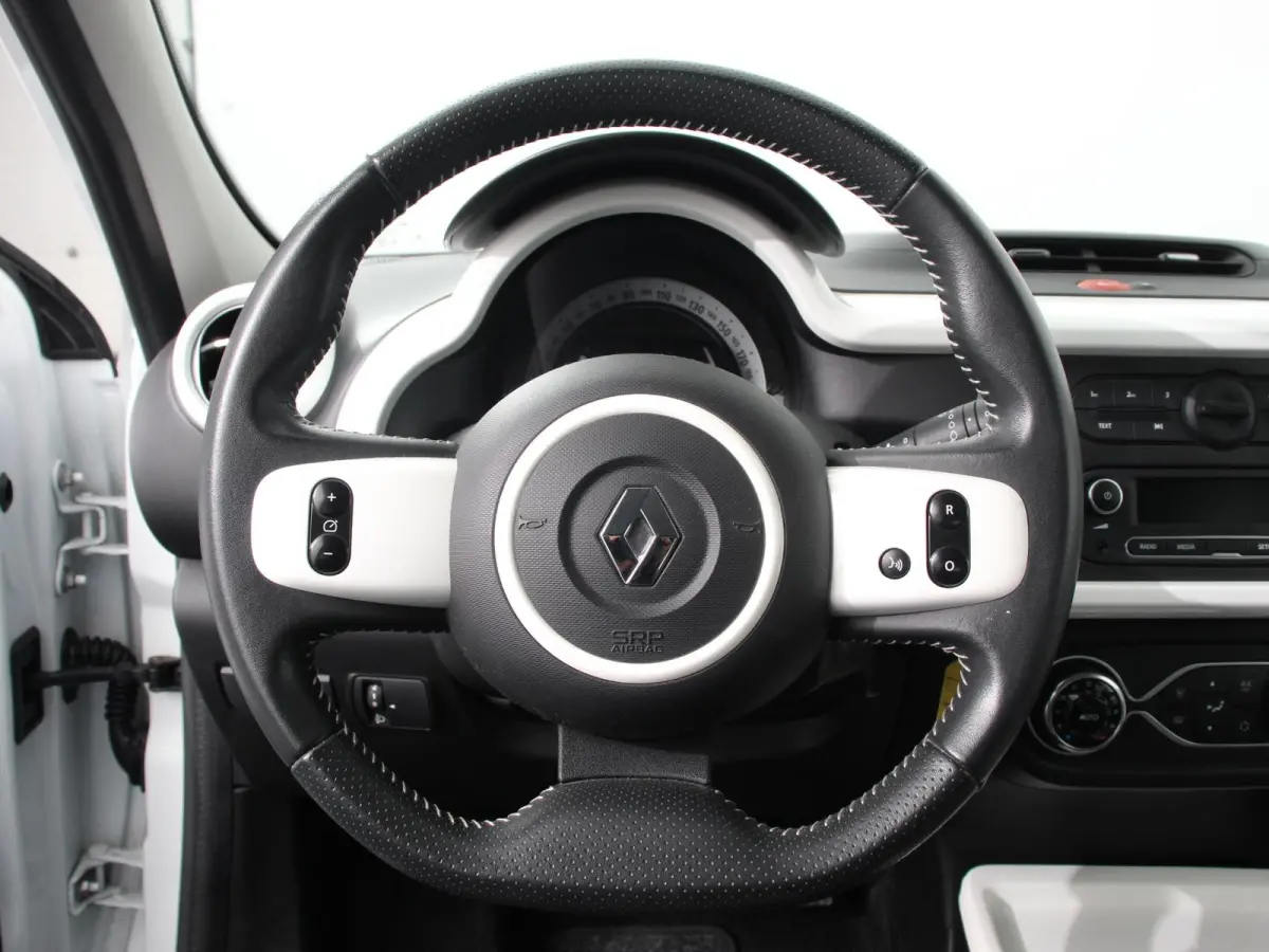 0.9 TCe Intens Climate control Radio / cd Lichtmetalen velgen Centrale vergendeling + Afstandbediening Electrische ramen 33500 km!