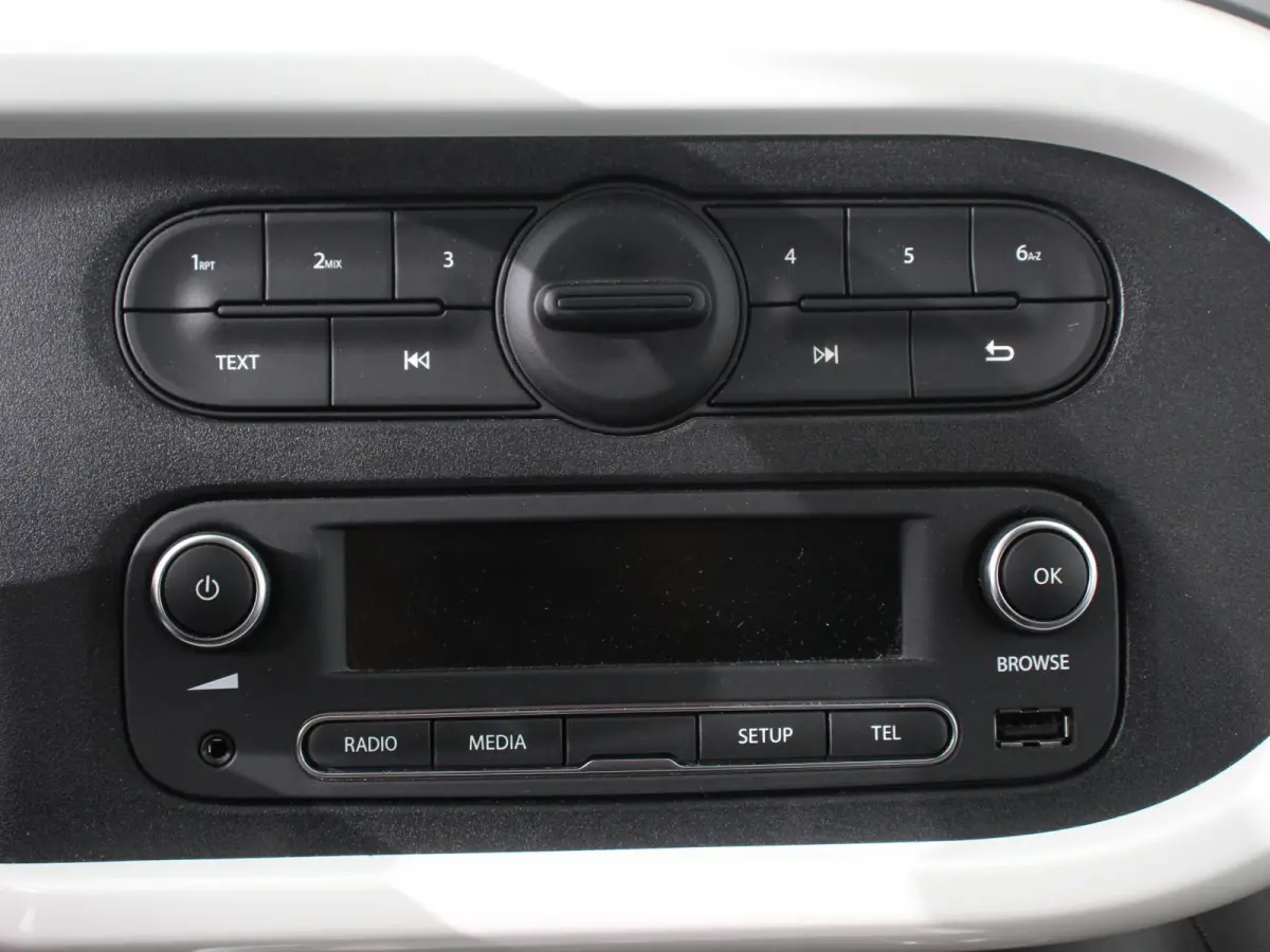 0.9 TCe Intens Climate control Radio / cd Lichtmetalen velgen Centrale vergendeling + Afstandbediening Electrische ramen 33500 km!