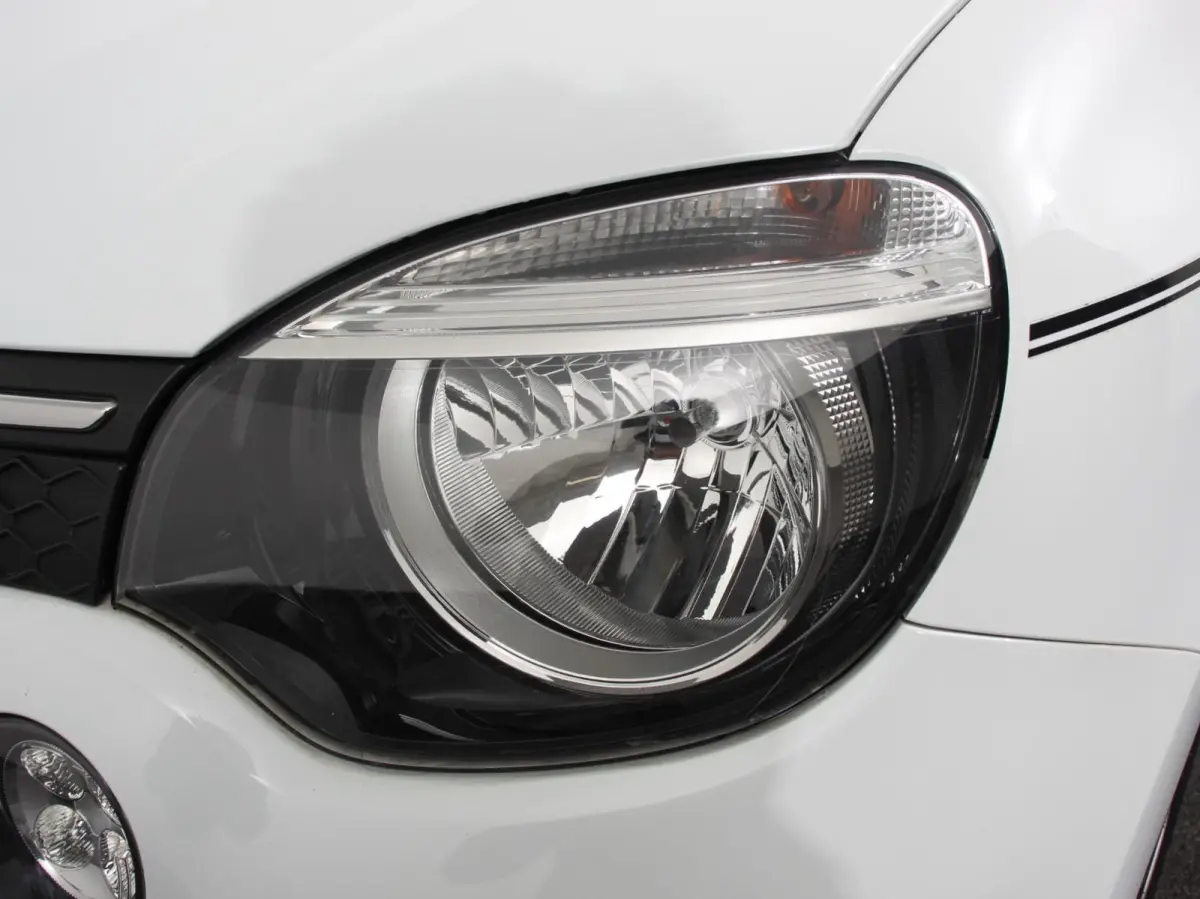 0.9 TCe Intens Climate control Radio / cd Lichtmetalen velgen Centrale vergendeling + Afstandbediening Electrische ramen 33500 km!