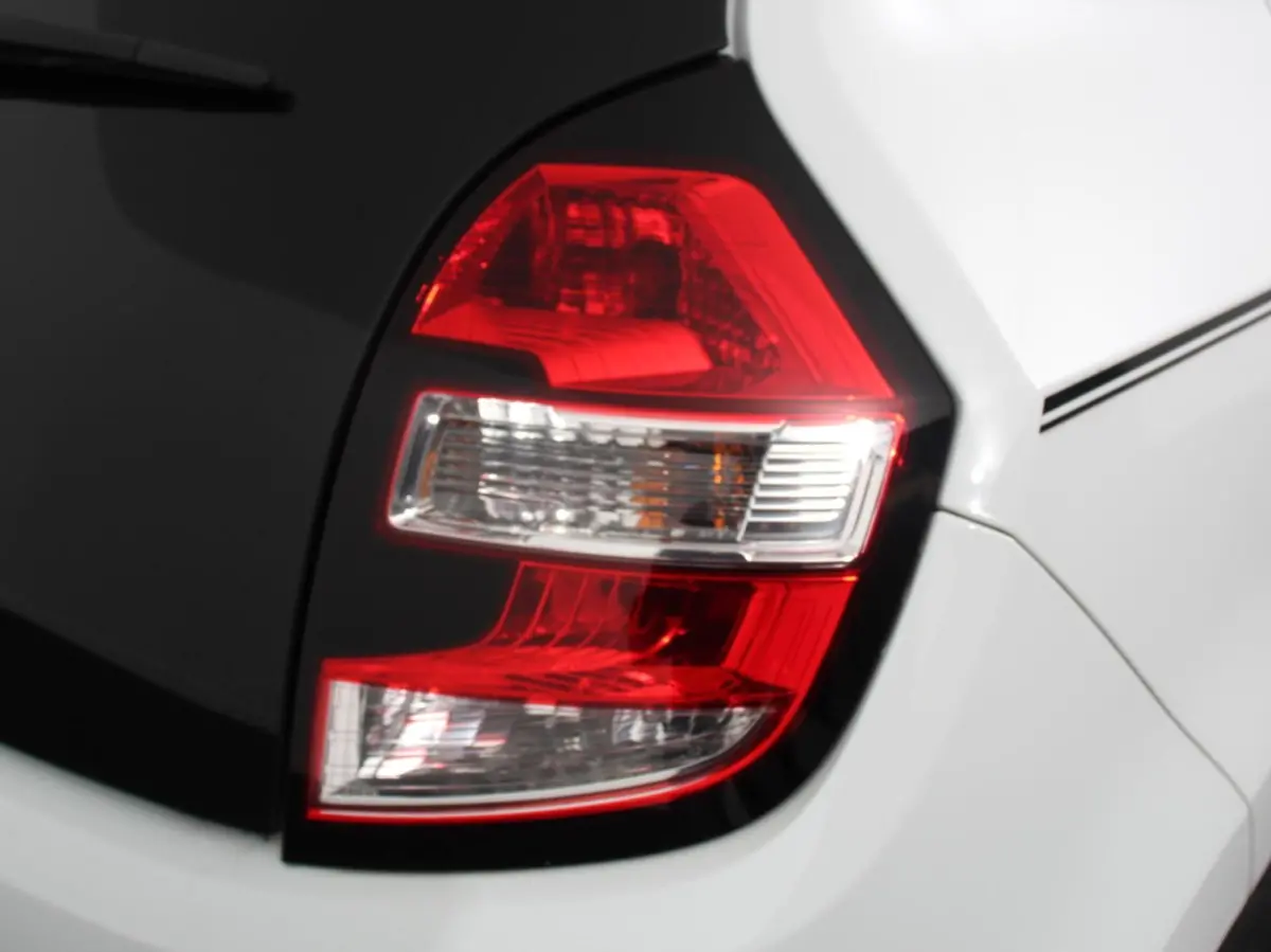 0.9 TCe Intens Climate control Radio / cd Lichtmetalen velgen Centrale vergendeling + Afstandbediening Electrische ramen 33500 km!