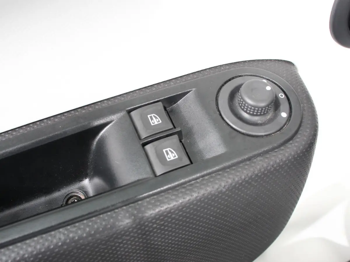 0.9 TCe Intens Climate control Radio / cd Lichtmetalen velgen Centrale vergendeling + Afstandbediening Electrische ramen 33500 km!