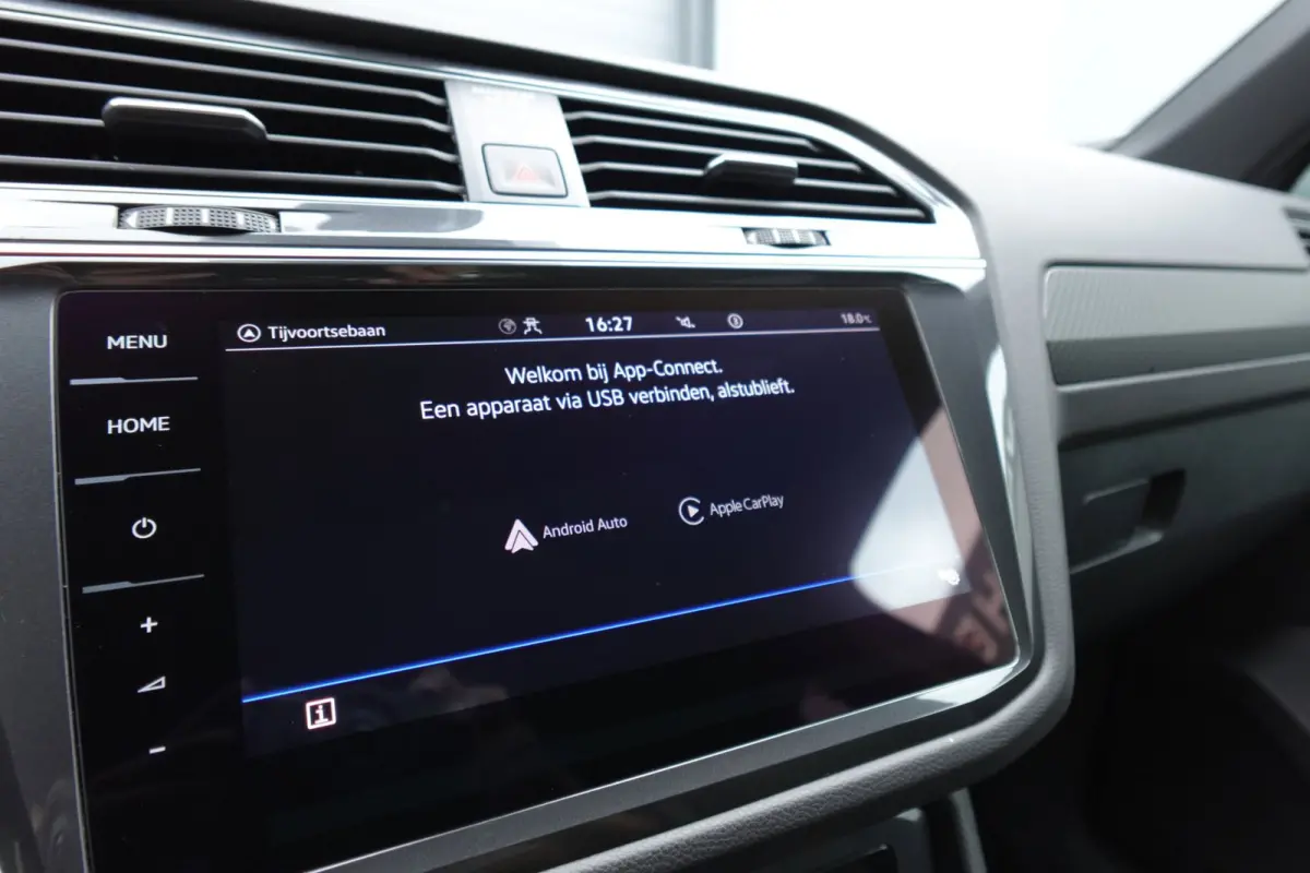 1.5 TSI R-Line PANO KEYLESS 360