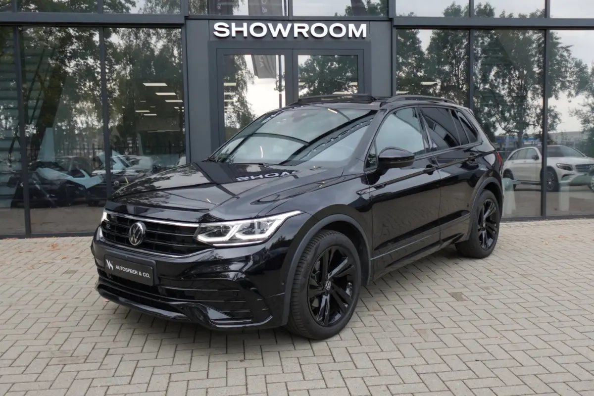 1.5 TSI R-Line PANO KEYLESS 360