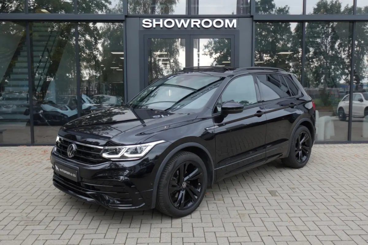 1.5 TSI R-Line PANO KEYLESS 360