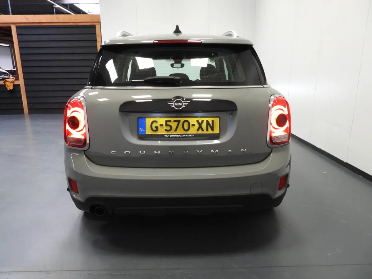 1.5 One NAVI/LEER/EL.KLEP/LED/16"LMV!