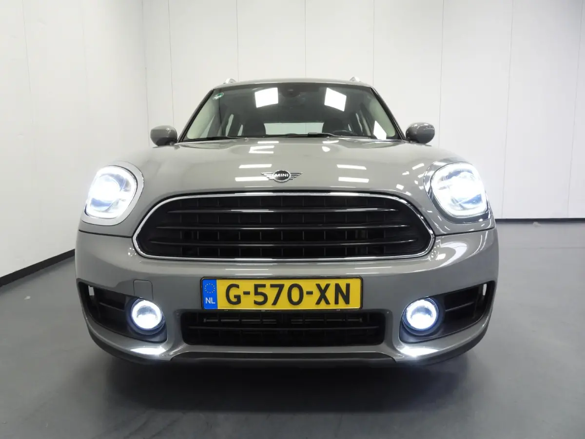 1.5 One NAVI/LEER/EL.KLEP/LED/16"LMV!
