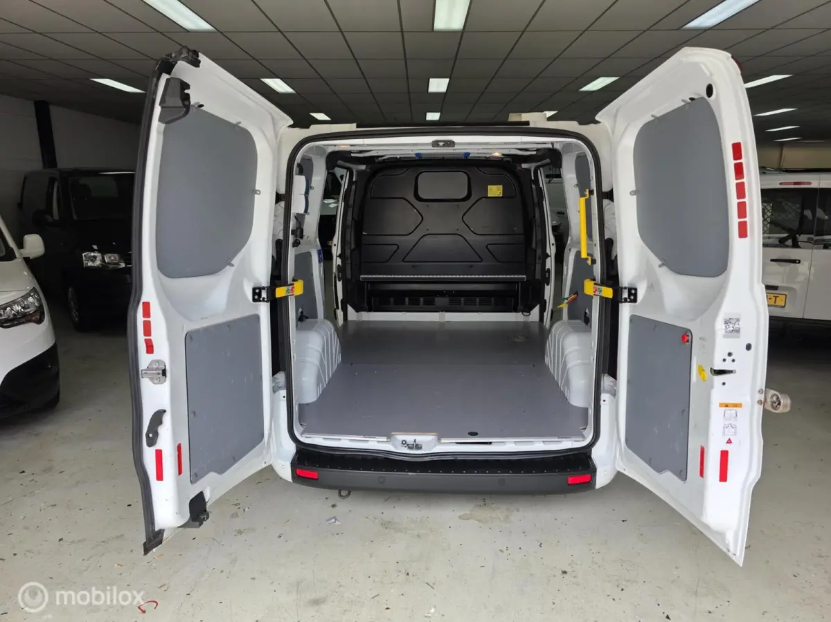 300 2.0 TDCI L1H1 Airco Cruise