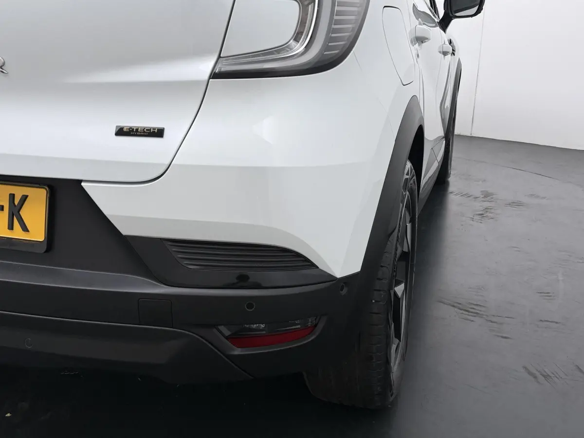 techno full hybrid E-Tech 160 | Google Navigatie | Parkeercamera | Climate Control |