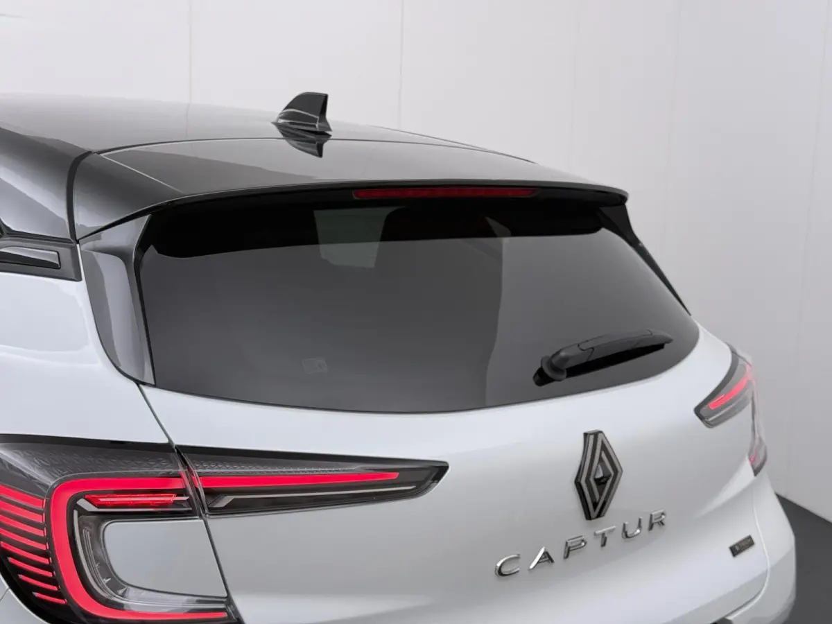 techno full hybrid E-Tech 160 | Google Navigatie | Parkeercamera | Climate Control |