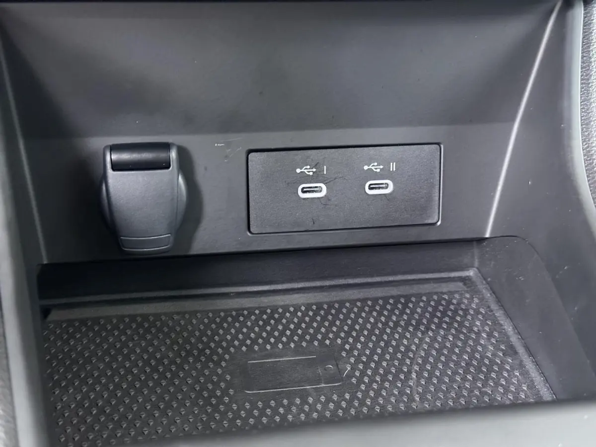 techno full hybrid E-Tech 160 | Google Navigatie | Parkeercamera | Climate Control |