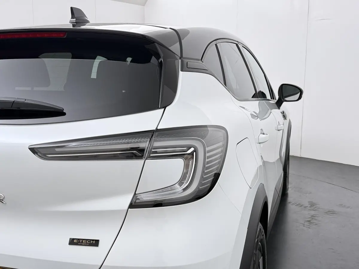 techno full hybrid E-Tech 160 | Google Navigatie | Parkeercamera | Climate Control |