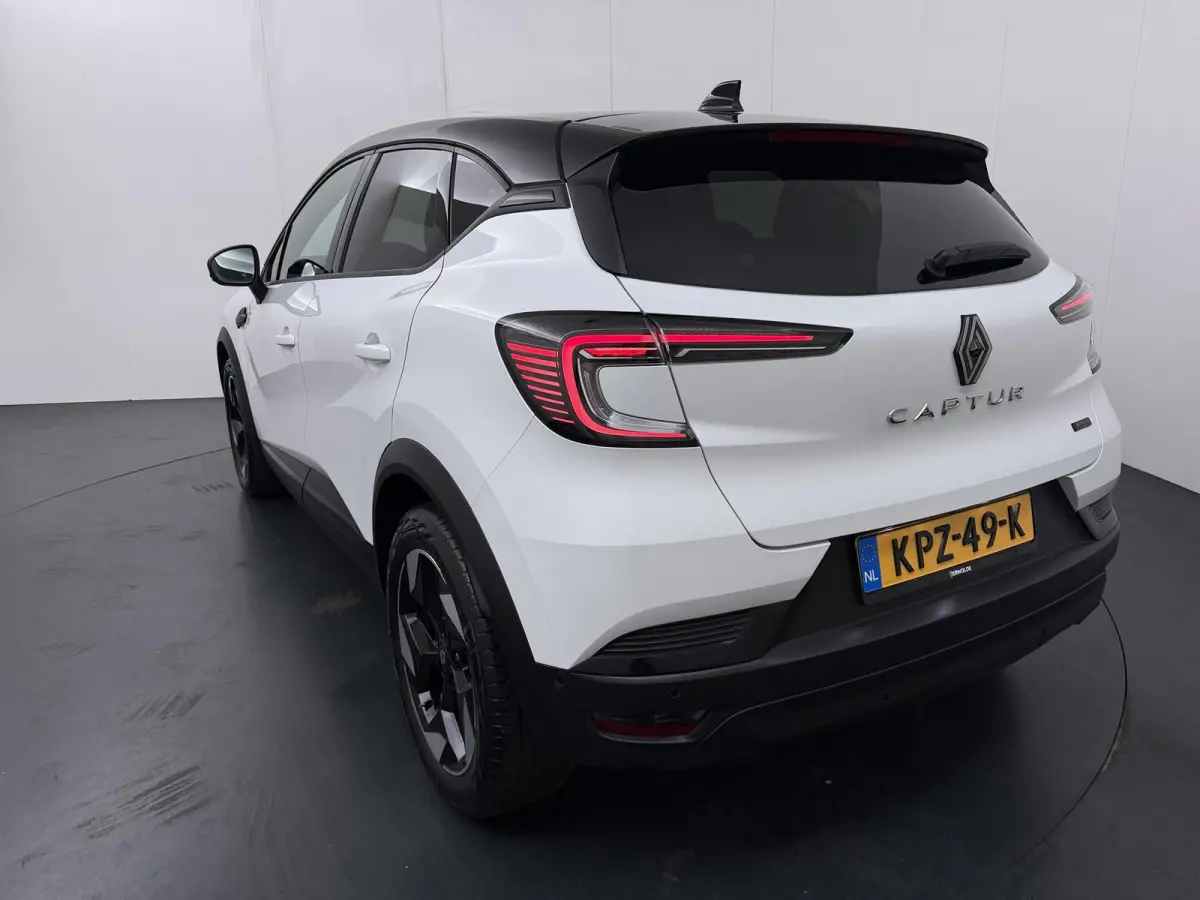 techno full hybrid E-Tech 160 | Google Navigatie | Parkeercamera | Climate Control |