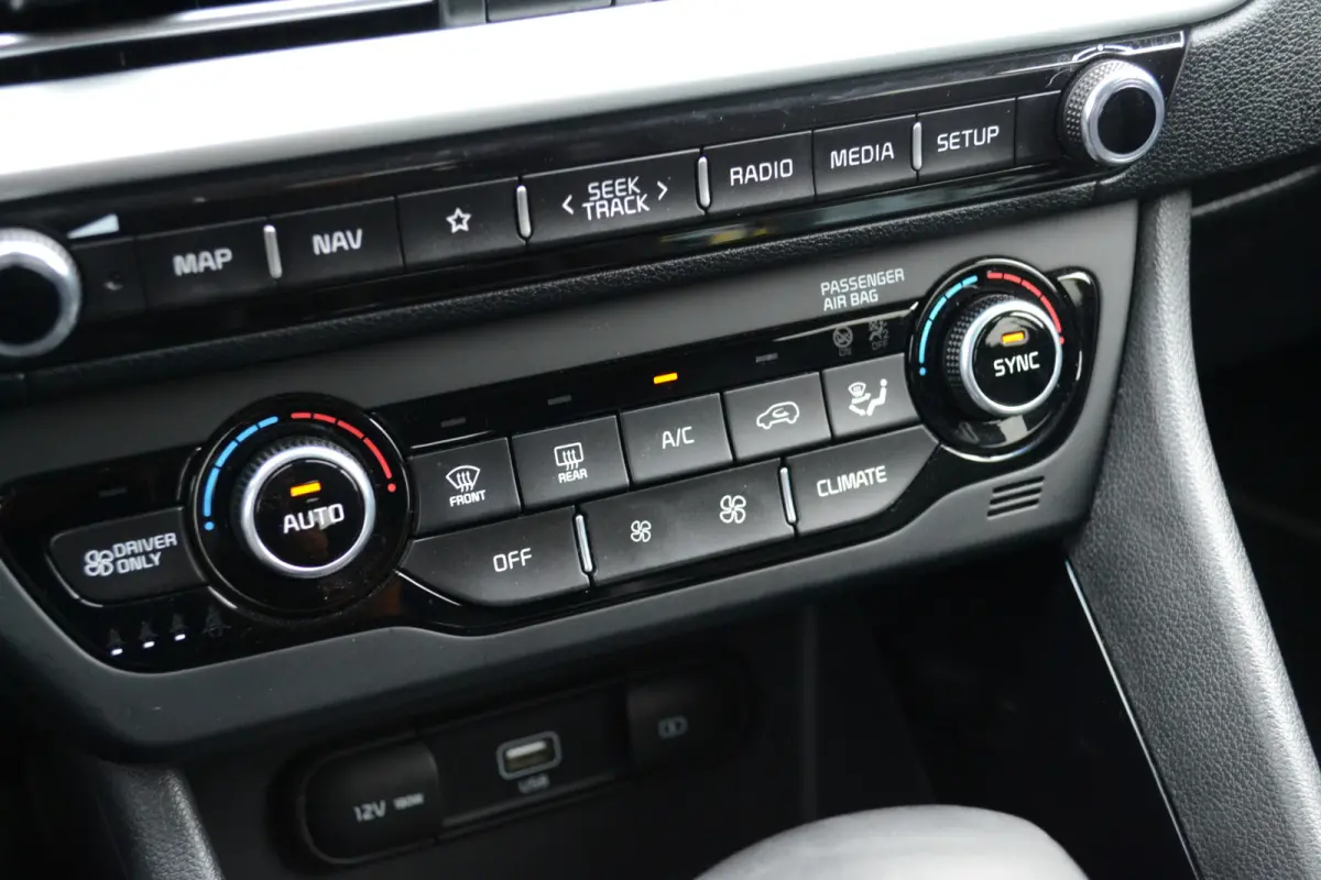 1.6 GDi Hybrid DynamicLine | Trekhaak | Facelift | Adaptive Cruise | Camera | Carplay/Android Auto | NL-Auto