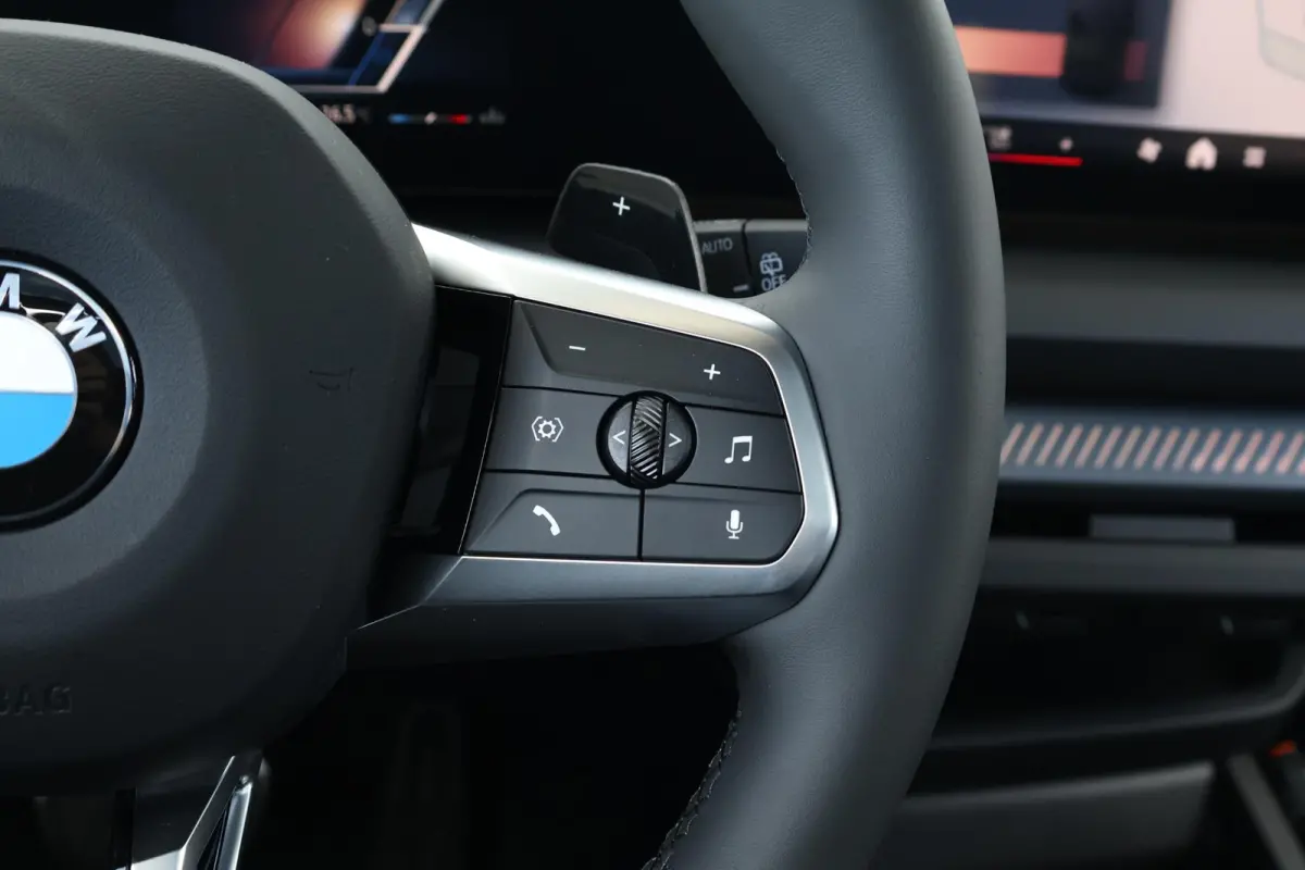 120 M Sport Design Edition | Sport Pakket Pro | Invidual Grigio-Telesto | Panorama Dak | Harman Kardon | Elektr. Achterklep | Comforttoegang |