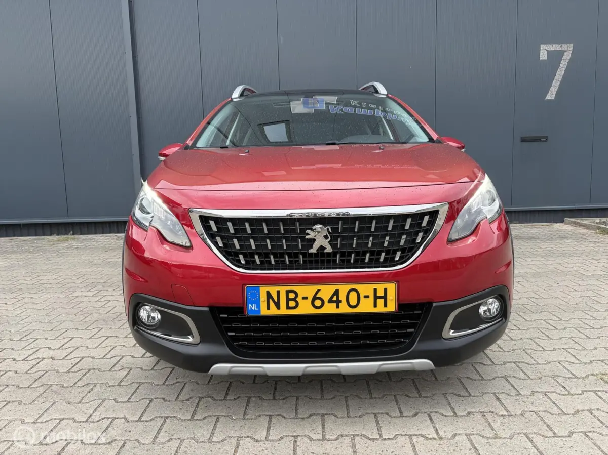 1.2 PureTech Blue Lease Executive Nieuwe Distributieriem