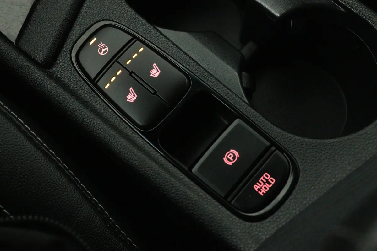 1.6 GDi Hybrid ExecutiveLine (STOEL/STUUR VERWARMING, CRUISE ADAPTIEF, CAMERA, NAVIGATIE)
