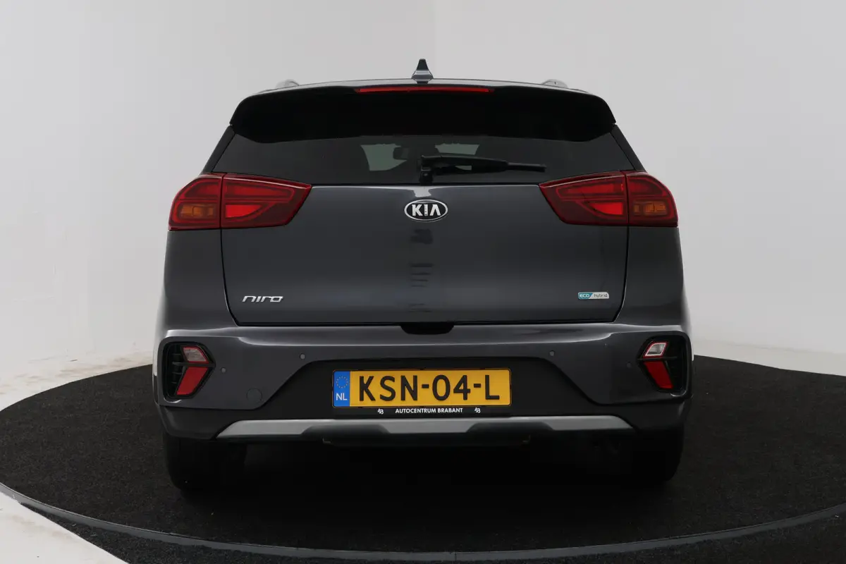 1.6 GDi Hybrid ExecutiveLine (STOEL/STUUR VERWARMING, CRUISE ADAPTIEF, CAMERA, NAVIGATIE)
