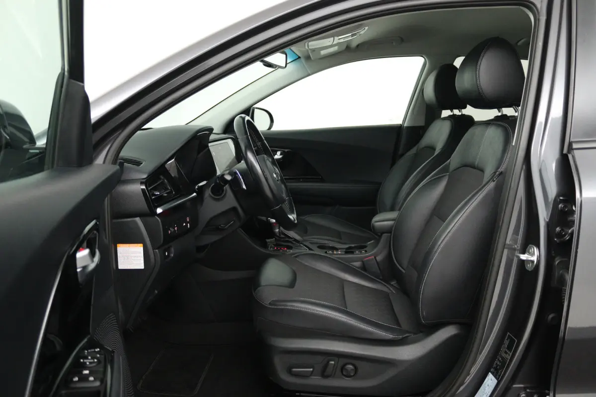 1.6 GDi Hybrid ExecutiveLine (STOEL/STUUR VERWARMING, CRUISE ADAPTIEF, CAMERA, NAVIGATIE)