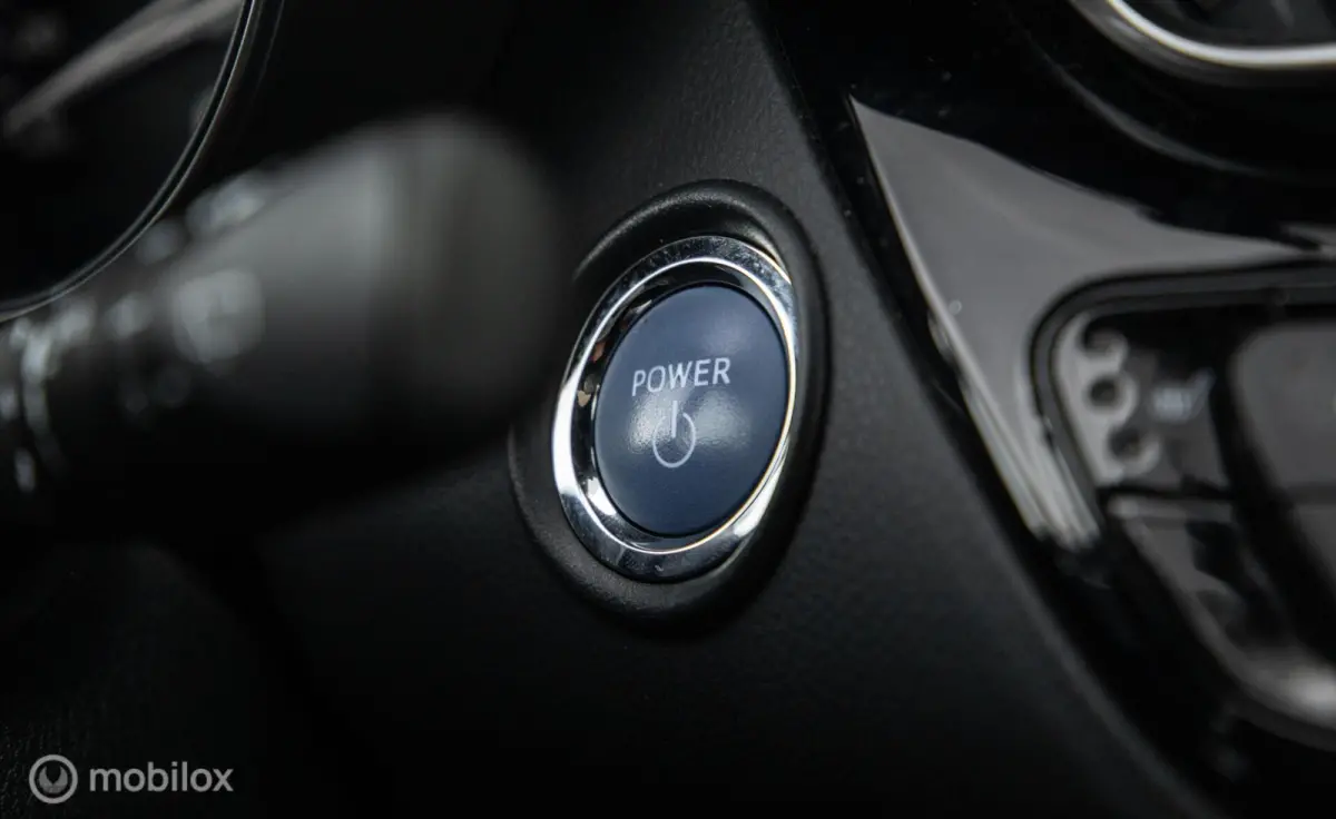 1.8 HYBRIDE Style+|Blind-Spot|Stoelv.|ACC|Camera