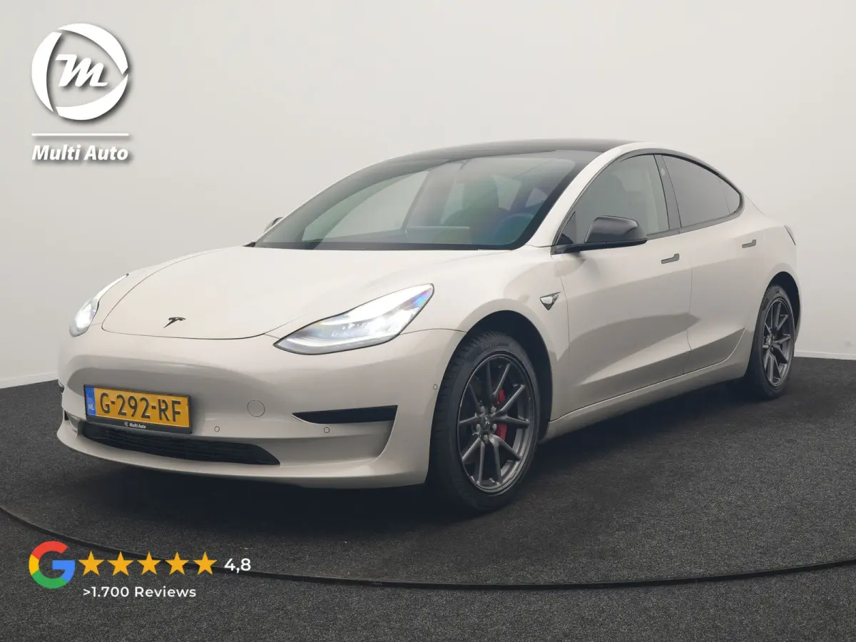 Standard RWD Plus 60 kWh 325pk | SOH 87% | Adaptive Cruise | Panodak | Self Driving | Camera | Keyless | Navigatie Via Google Maps | Spotify | DAB | 19"L.M |