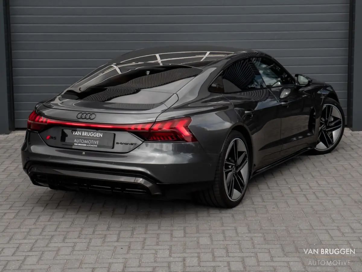 RS 93kwh Carbon Keramisch BTW Exclusive Alcantara Massage Koeling