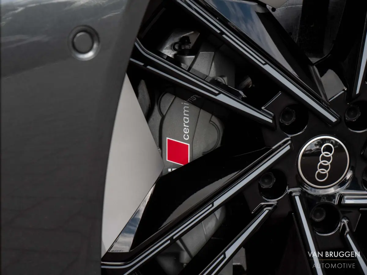 RS 93kwh Carbon Keramisch BTW Exclusive Alcantara Massage Koeling