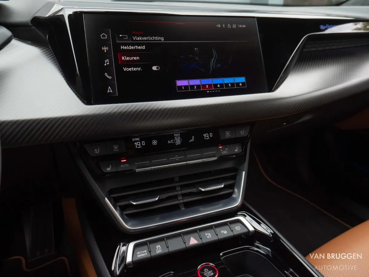 RS 93kwh Carbon Keramisch BTW Exclusive Alcantara Massage Koeling
