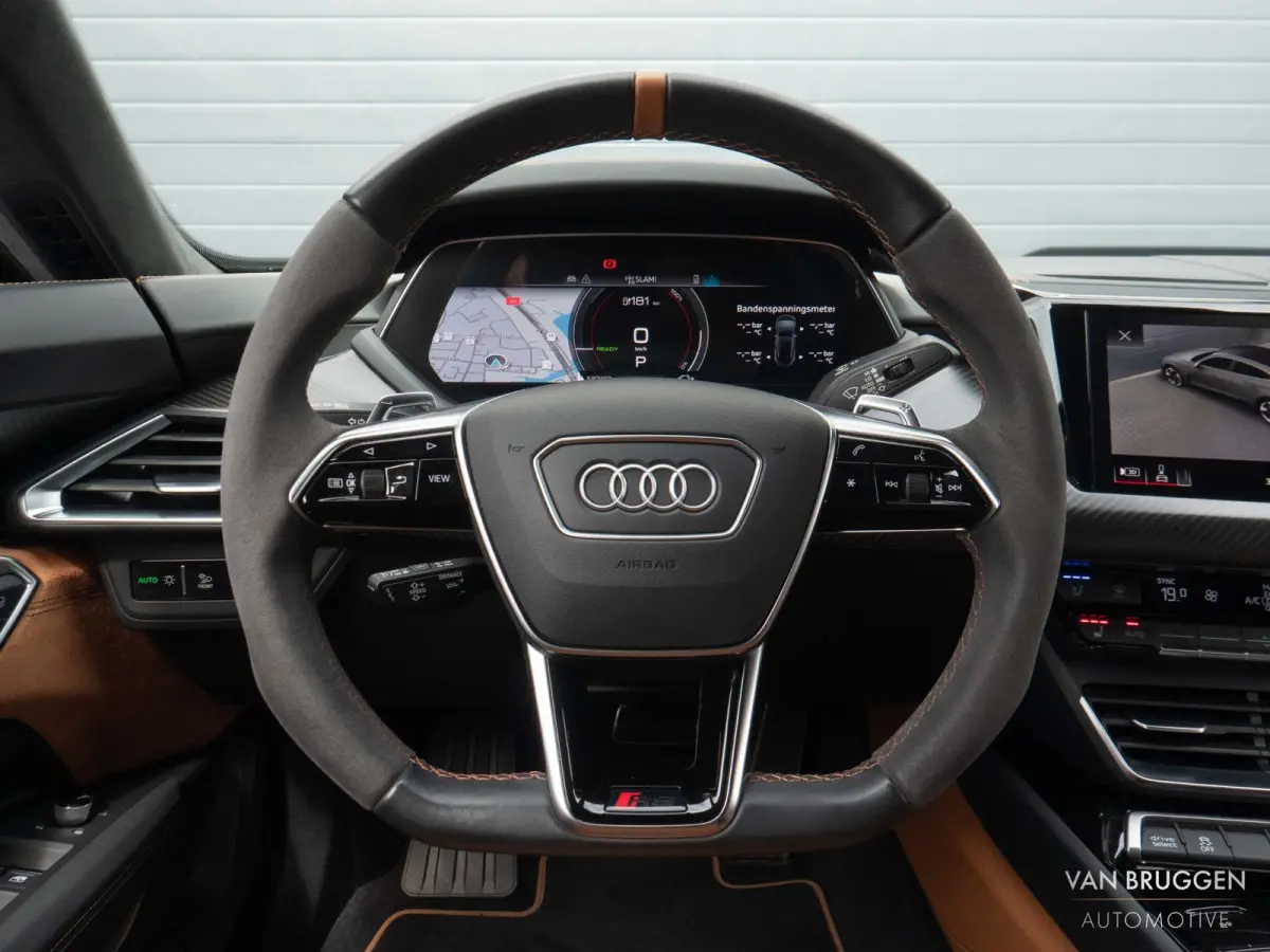 RS 93kwh Carbon Keramisch BTW Exclusive Alcantara Massage Koeling