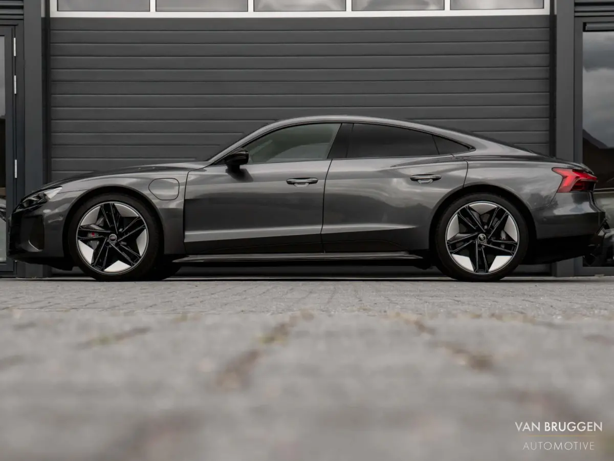 RS 93kwh Carbon Keramisch BTW Exclusive Alcantara Massage Koeling