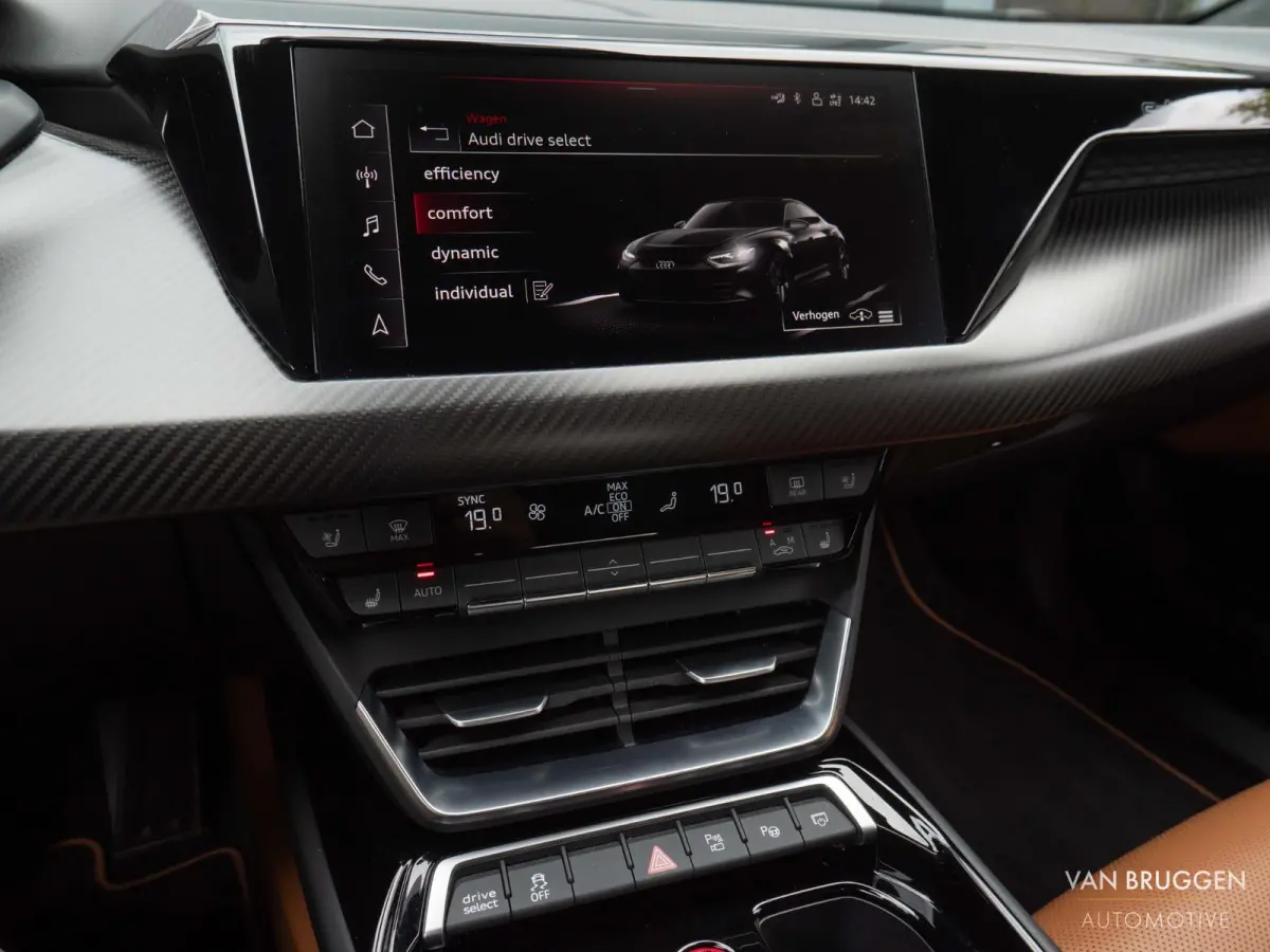 RS 93kwh Carbon Keramisch BTW Exclusive Alcantara Massage Koeling