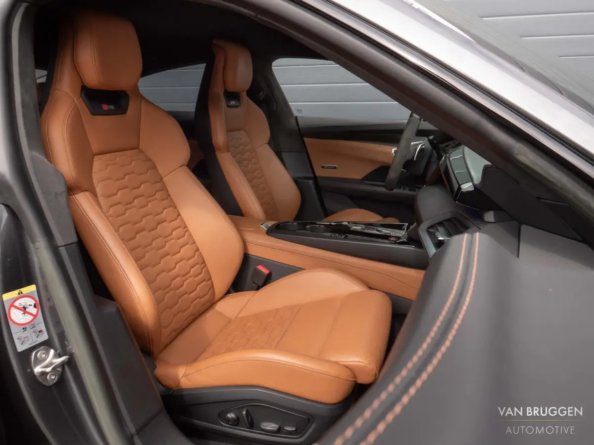 RS 93kwh Carbon Keramisch BTW Exclusive Alcantara Massage Koeling