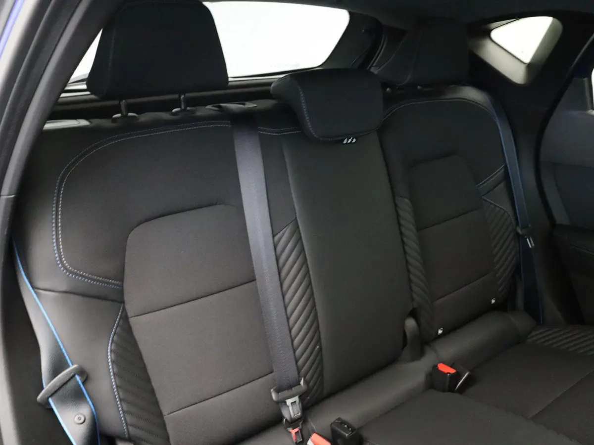 E-Tech full hybrid 160pk esprit Alpine | Elektrisch verstelbare bestuurderstoel | Stoel en stuurverwarming | Dodehoek detectie | Rondomzicht camera |