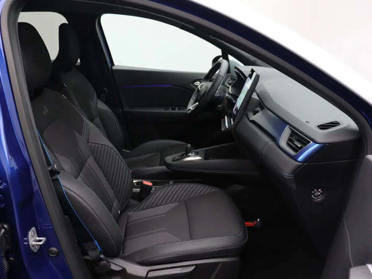 E-Tech full hybrid 160pk esprit Alpine | Elektrisch verstelbare bestuurderstoel | Stoel en stuurverwarming | Dodehoek detectie | Rondomzicht camera |