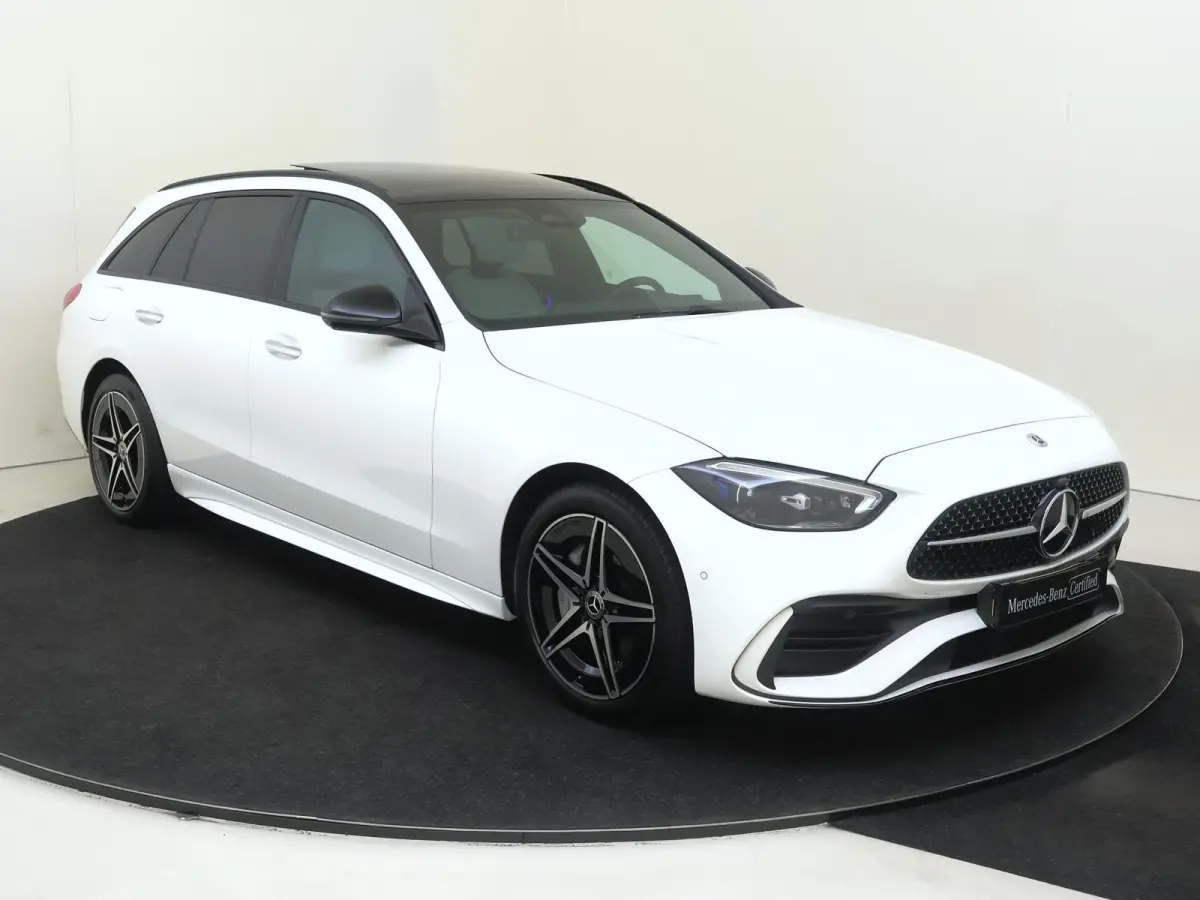 300 e Star Edition AMG Line / Memory-Stoelen / Night-Pakket / Panaromadak / Winterpakket / 360Graden-Camera /
