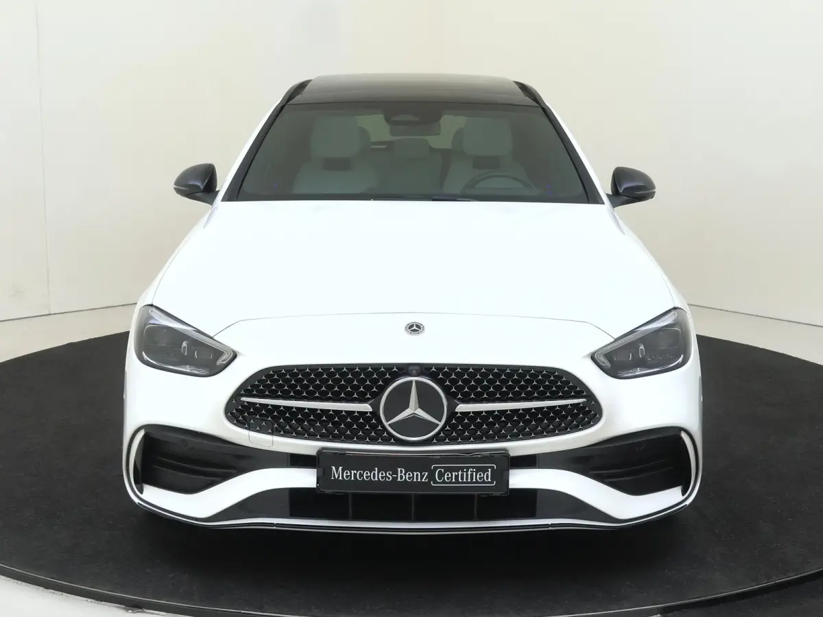 300 e Star Edition AMG Line / Memory-Stoelen / Night-Pakket / Panaromadak / Winterpakket / 360Graden-Camera /