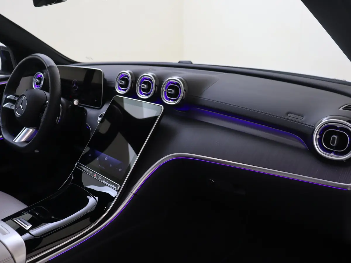 300 e Star Edition AMG Line / Memory-Stoelen / Night-Pakket / Panaromadak / Winterpakket / 360Graden-Camera /