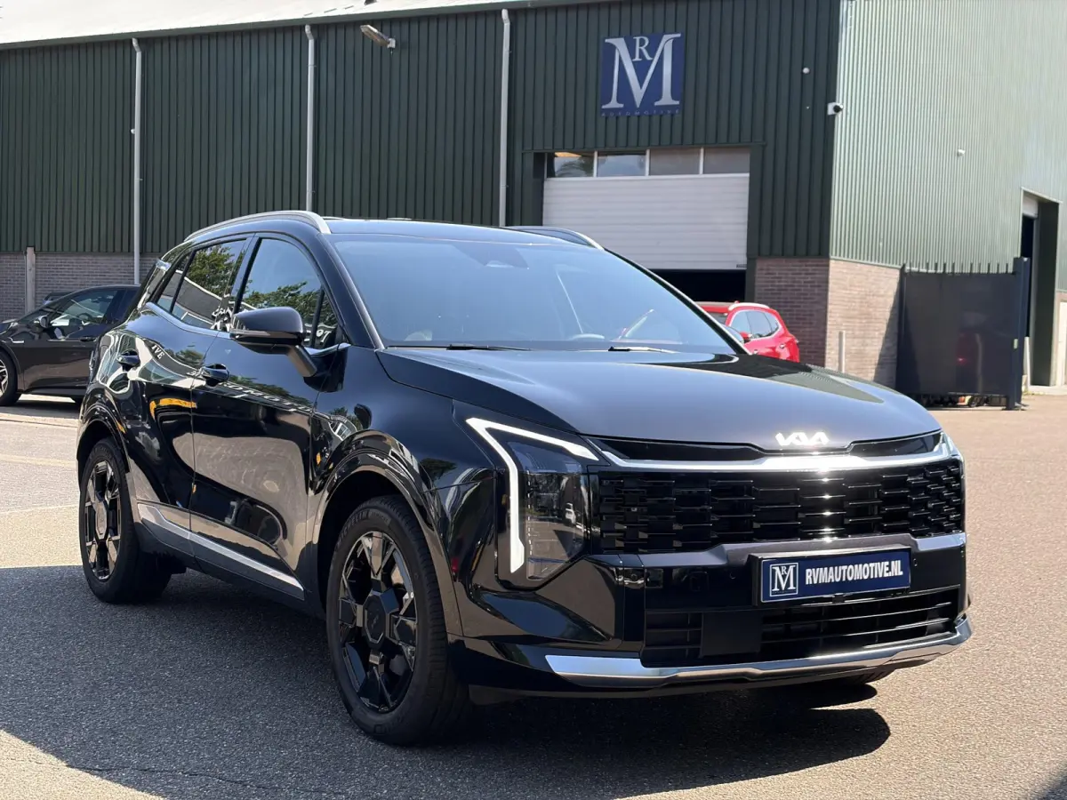 1.6 T-GDi Hybrid DynamicLine VAN: 47.690,- VOOR: 41.440,- UW HERFSTVOORDEEL: 6.250,-  PHEV NIEUWE AUTO! | 10jr FABR. GARANTIE KIA | ELECTR. ACHTERKLEP | DODEHOEK CENSOR | ELECTR. STOELEN | S