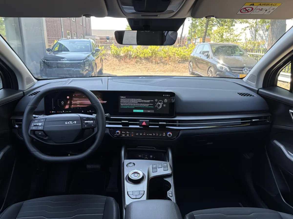 1.6 T-GDi Hybrid DynamicLine VAN: 47.690,- VOOR: 41.440,- UW HERFSTVOORDEEL: 6.250,-  PHEV NIEUWE AUTO! | 10jr FABR. GARANTIE KIA | ELECTR. ACHTERKLEP | DODEHOEK CENSOR | ELECTR. STOELEN | S