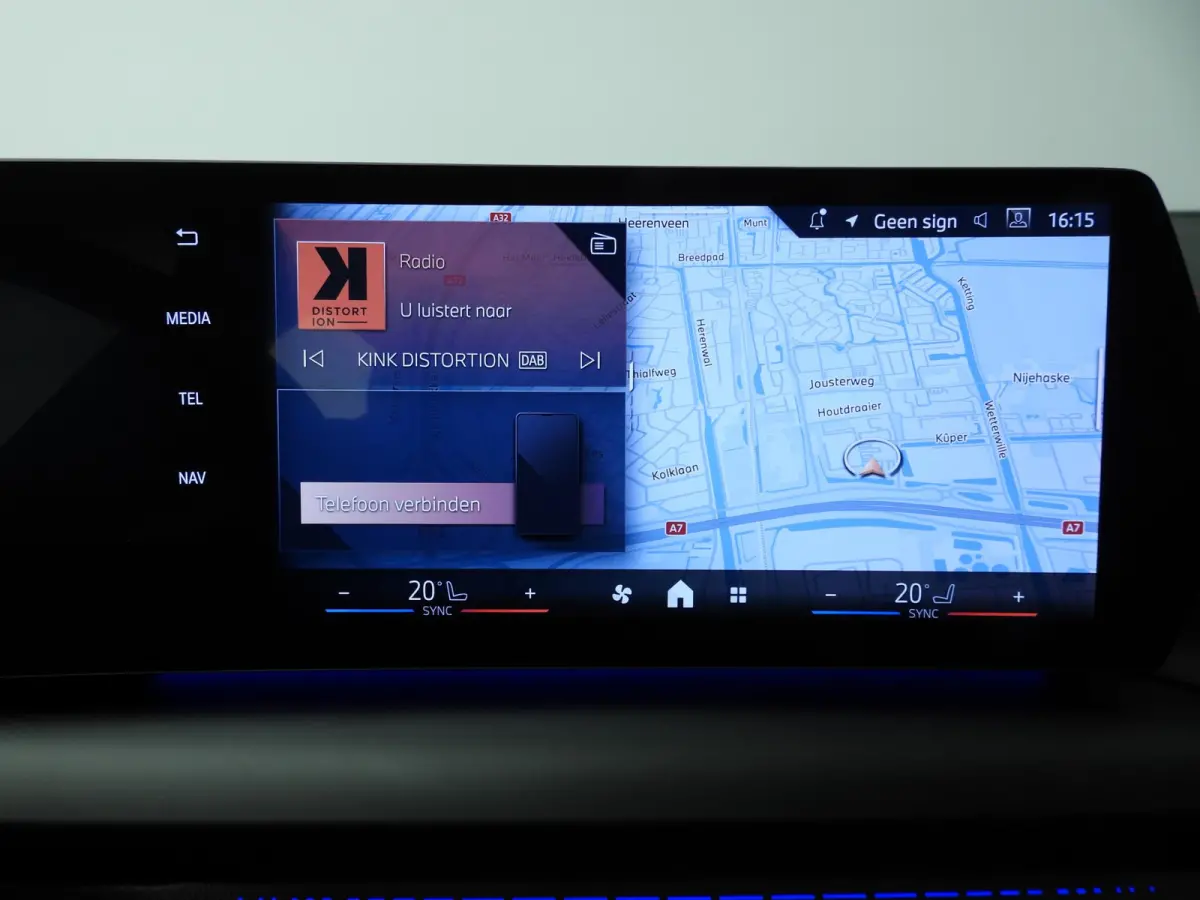 220 | M-Sportpakket | LED | Navigatie | Panoramadak | Stoelverwarming | Sportstoelen | DAB | Harman-kardon sound | Alu 19 inch